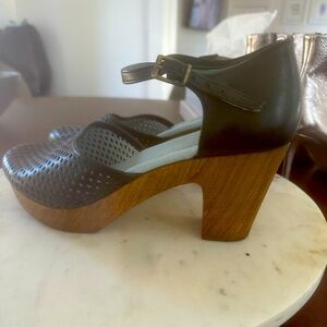 Eric Michael Sadie Mary Jane Block heel Sandals Perforated Leather